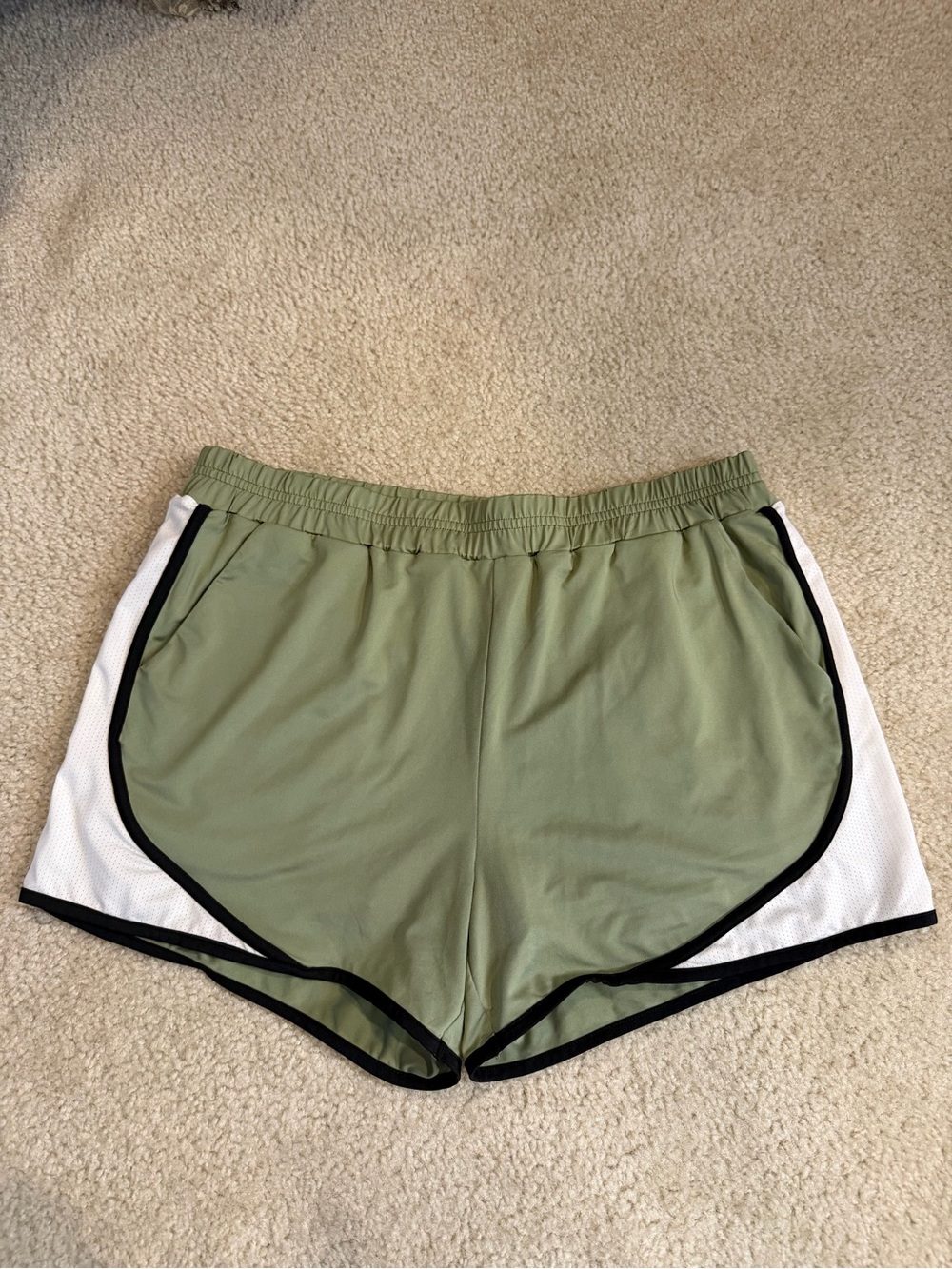 Fulbelle Women’s Athletic Running Shorts Size L Olive Green White Black Lined